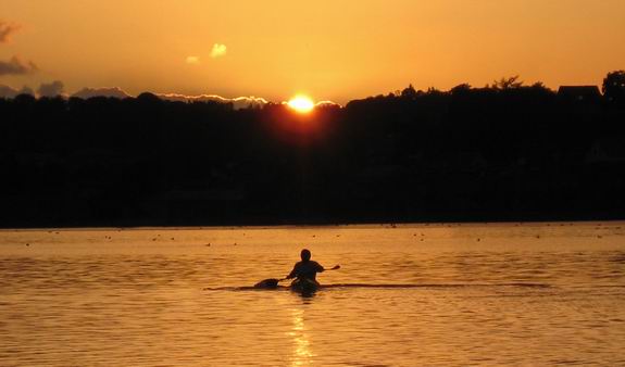 Smuk solnedgang på mariagerfjord i kajak Mariagerfjordkajak.dk